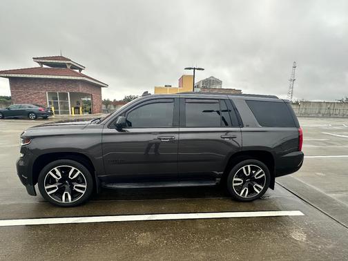 Gray 2018 Chevrolet Tahoe LT
