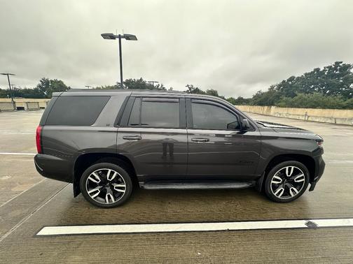 Gray 2018 Chevrolet Tahoe LT