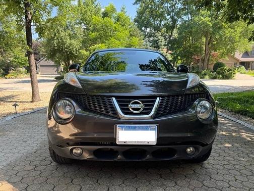 Brown 2011 Nissan Juke SL
