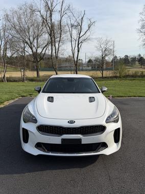 White 2019 Kia Stinger GT