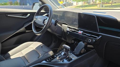 Black 2023 Kia Niro SX Touring