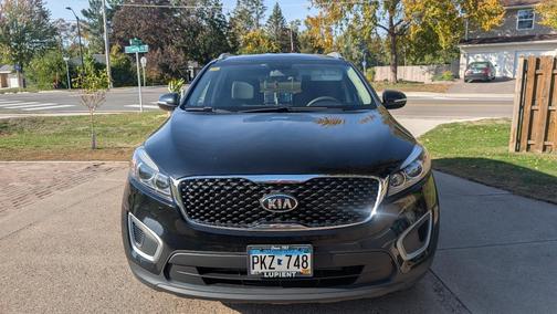 Black 2017 Kia Sorento LX
