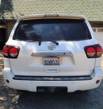 White 2018 Toyota Sequoia Platinum