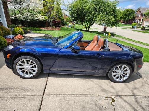 Blue 2007 Mazda MX-5 Miata Grand Touring