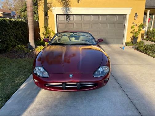 1999 Jaguar XK8 Base