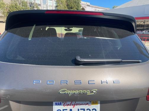 2015 Porsche Cayenne Cayenne S E-Hybrid