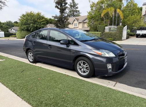 Silver 2010 Toyota Prius II