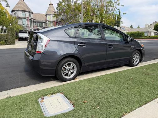 Silver 2010 Toyota Prius II