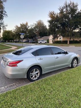 Silver 2015 Nissan Altima 2.5 SV