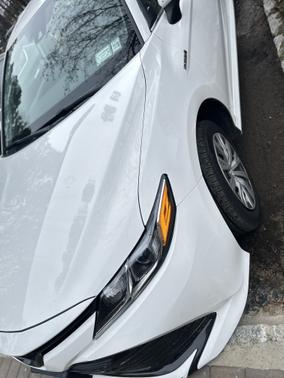 2020 Toyota Camry Hybrid LE