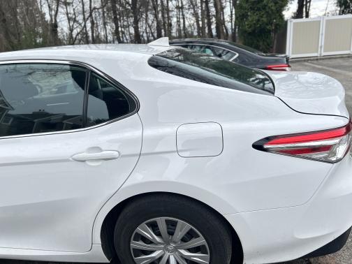 2020 Toyota Camry Hybrid LE