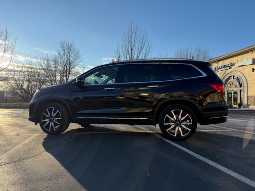 2022 Honda Pilot Elite