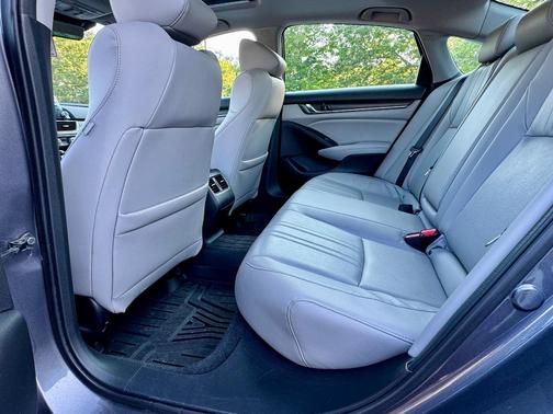 Gray 2018 Honda Accord EX-L