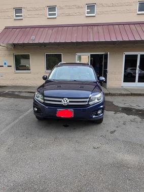 Blue 2012 Volkswagen Tiguan S