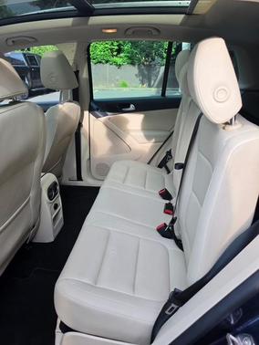 Blue 2012 Volkswagen Tiguan S