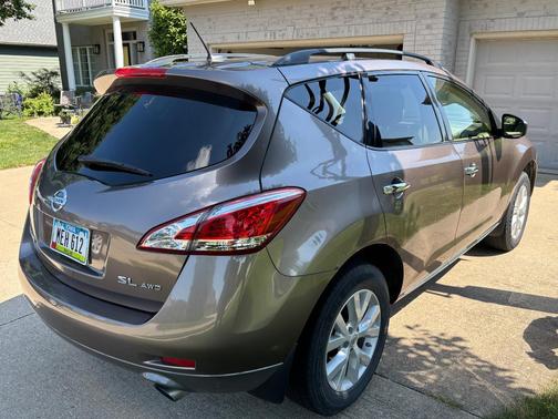 Beige 2013 Nissan Murano SL