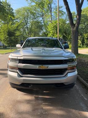 Silver 2017 Chevrolet Silverado 1500 Custom
