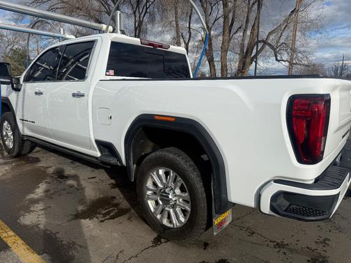 2023 GMC Sierra 2500 Denali