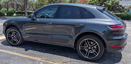 Gray 2021 Porsche Macan Macan S