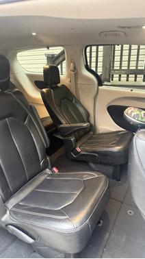 White 2023 Chrysler Pacifica Touring L