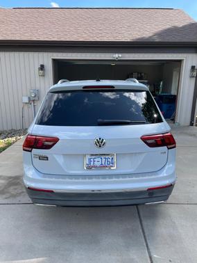 White 2018 Volkswagen Tiguan 2.0T SEL