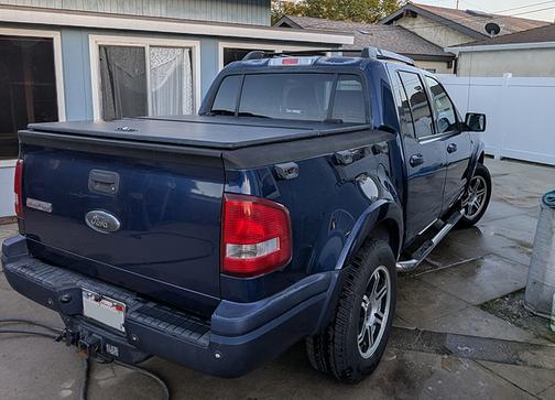 Blue 2007 Ford Explorer Sport Trac Limited