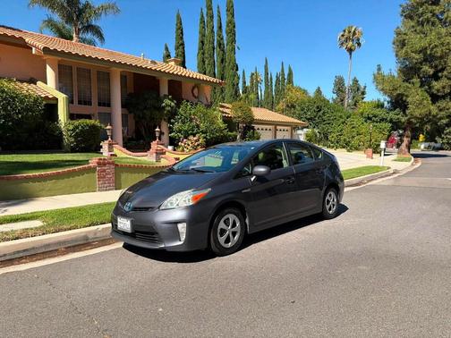 Gray 2013 Toyota Prius Two