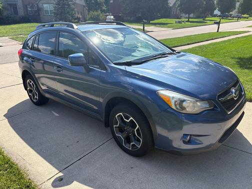 Blue 2013 Subaru XV Crosstrek 2.0i Limited