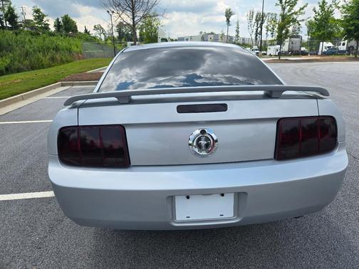 Silver 2006 Ford Mustang Base