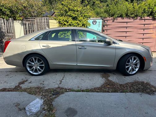 2013 Cadillac XTS Premium