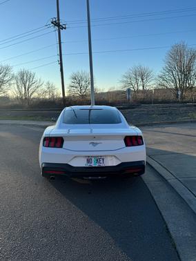 2024 Ford Mustang EcoBoost