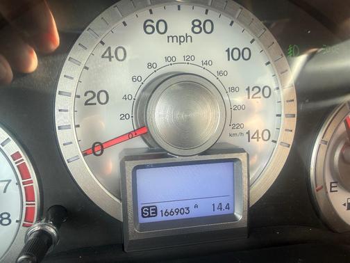 White 2011 Honda Pilot Touring