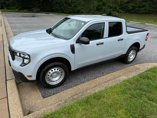 White 2025 Ford Maverick XL