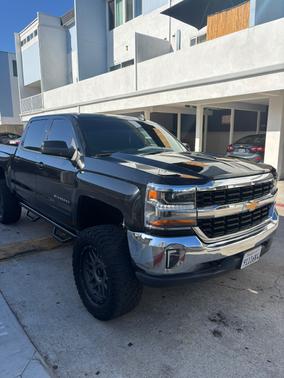 Black 2018 Chevrolet Silverado 1500 1LT