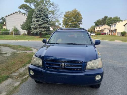 2001 Toyota Highlander Base