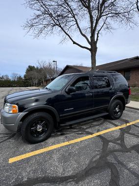 2004 Ford Explorer XLS