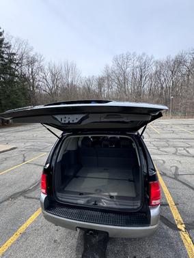 2004 Ford Explorer XLS