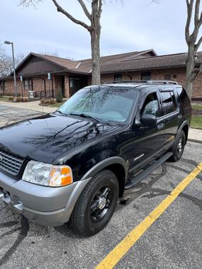 2004 Ford Explorer XLS