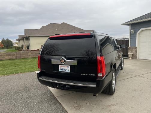 2010 Cadillac Escalade ESV Luxury