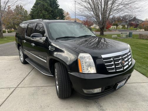 2010 Cadillac Escalade ESV Luxury