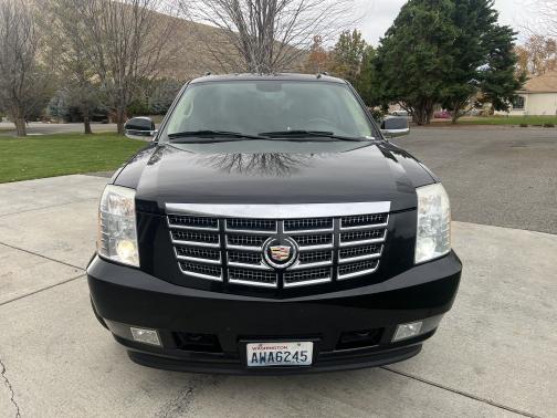 2010 Cadillac Escalade ESV Luxury