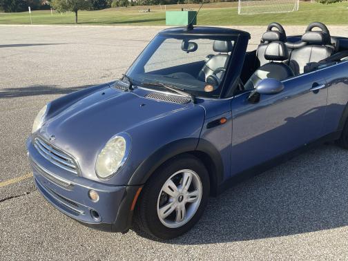 2005 MINI Cooper Base