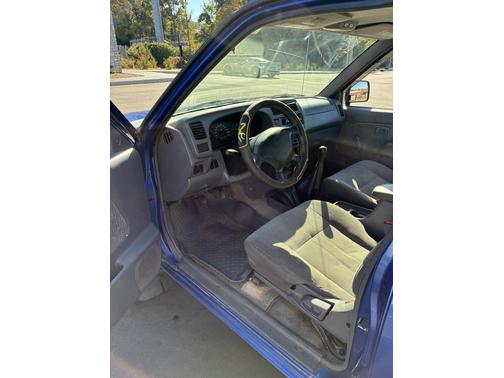 1998 Nissan Frontier SE King Cab
