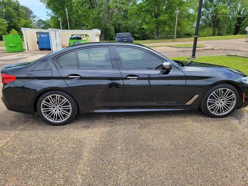 Black 2018 BMW M550 i xDrive