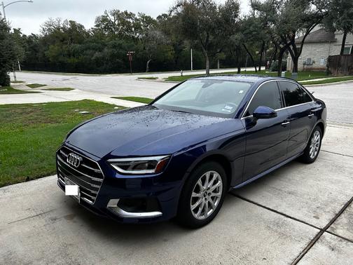 2022 Audi A4 40 Premium