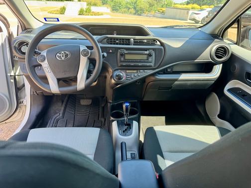 2013 Toyota Prius c One
