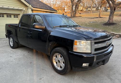 2009 Chevrolet Silverado 1500 LTZ Crew Cab
