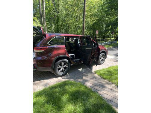 2019 Toyota Highlander LE Plus