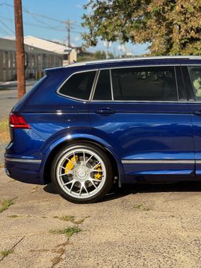 2024 Volkswagen Tiguan 2.0T SEL R-Line 4MOTION