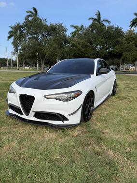 White 2020 Alfa Romeo Giulia Base